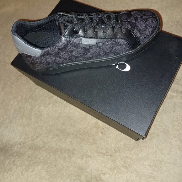 Lowline Low Coach Top Sneaker In Signature Canvas - Picture 3 of 7